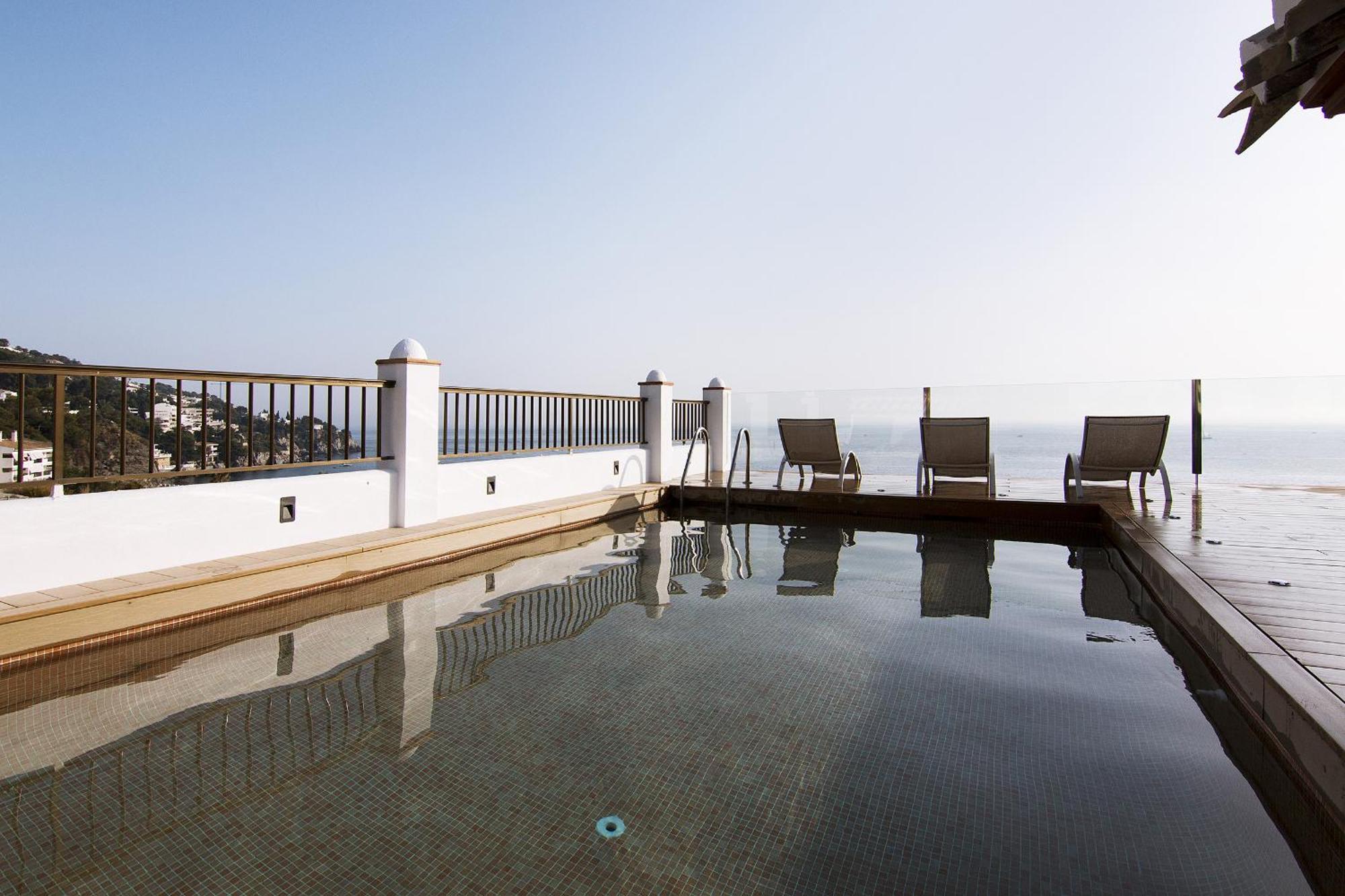 Chezmoihomes Duplex Penthouse With Swimming Pool La Herradura  Bagian luar foto